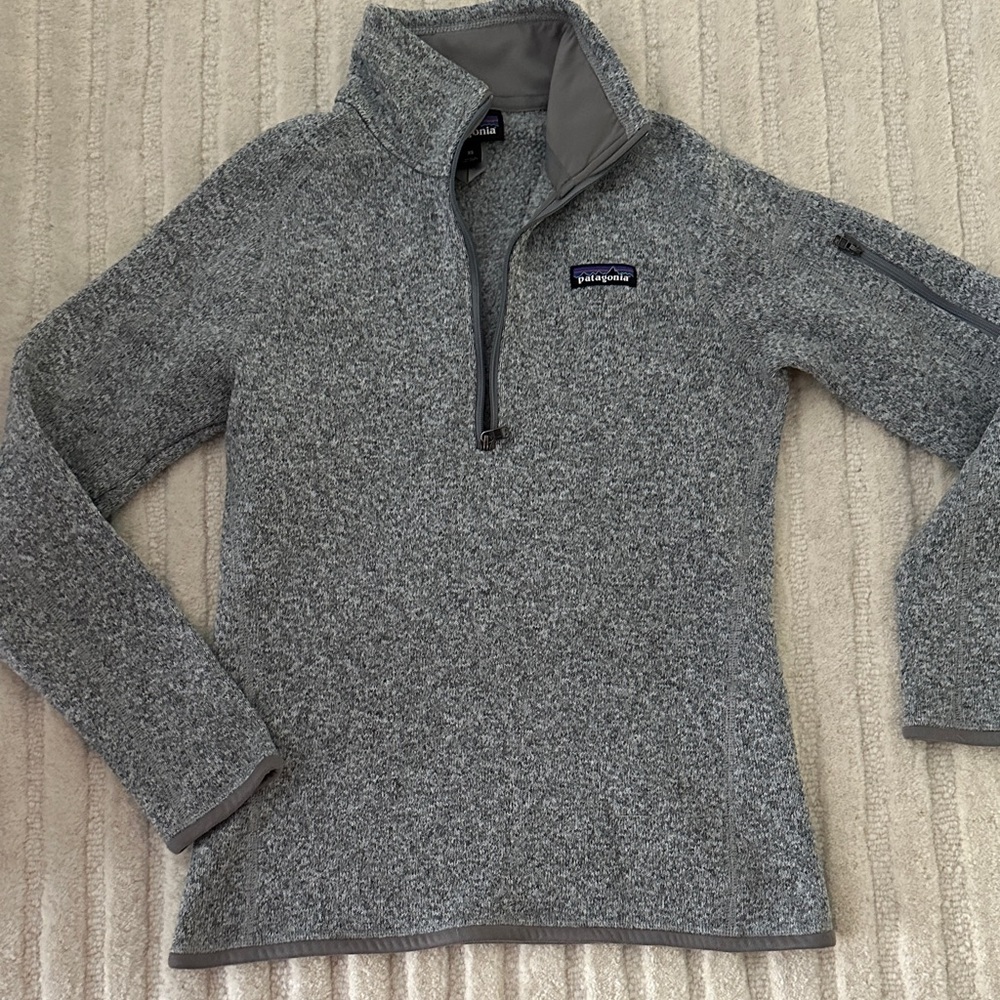 Patagonia Heather Gray Fleece Pullover